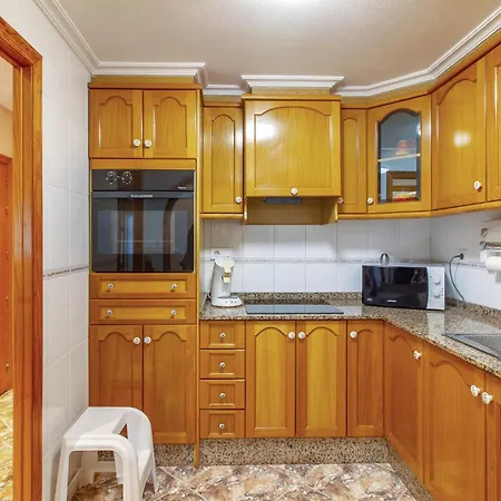 2 Bedroom Lovely In