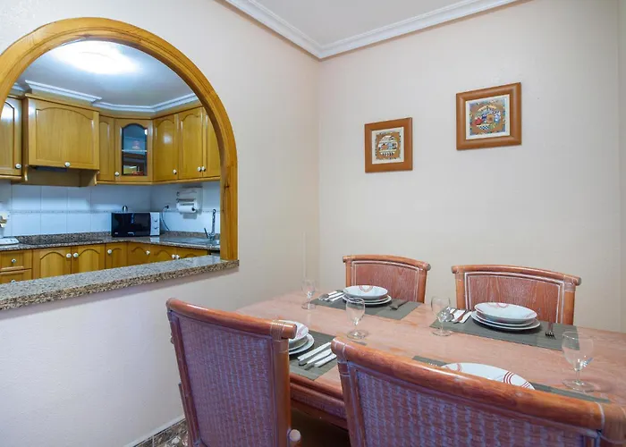 Stunning In تورّيفيِخا